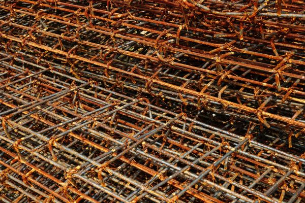 steel-bars-construction-materials-construction-steel-that-exceeds-rust-scaled